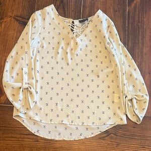 Chic Cream Floral Blouse